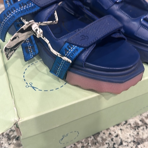 Women Blue Sandals - Picture 6 of 17